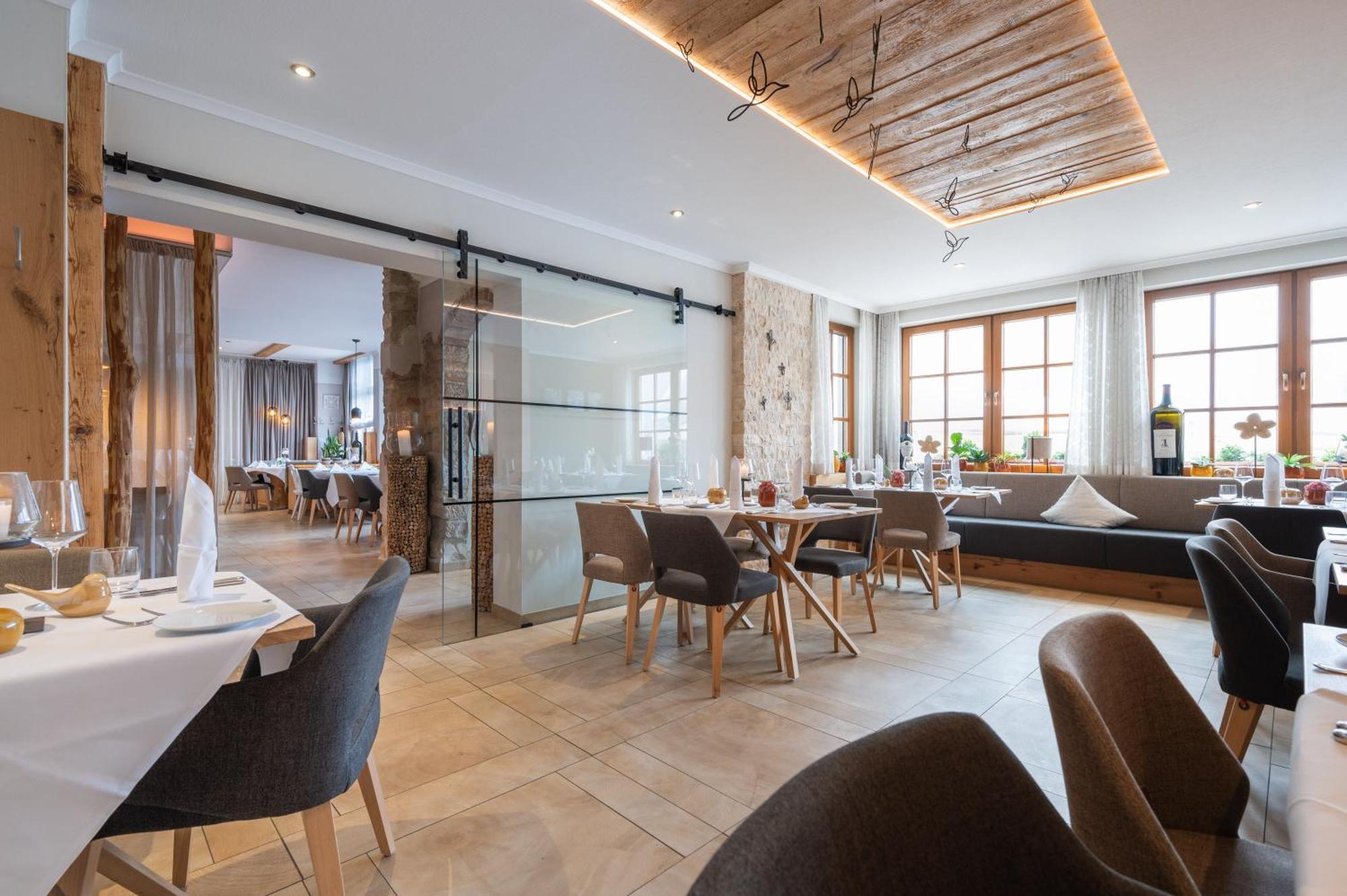 Hotel Gasthof Roessle Stetten am Kalten Markt Bagian luar foto